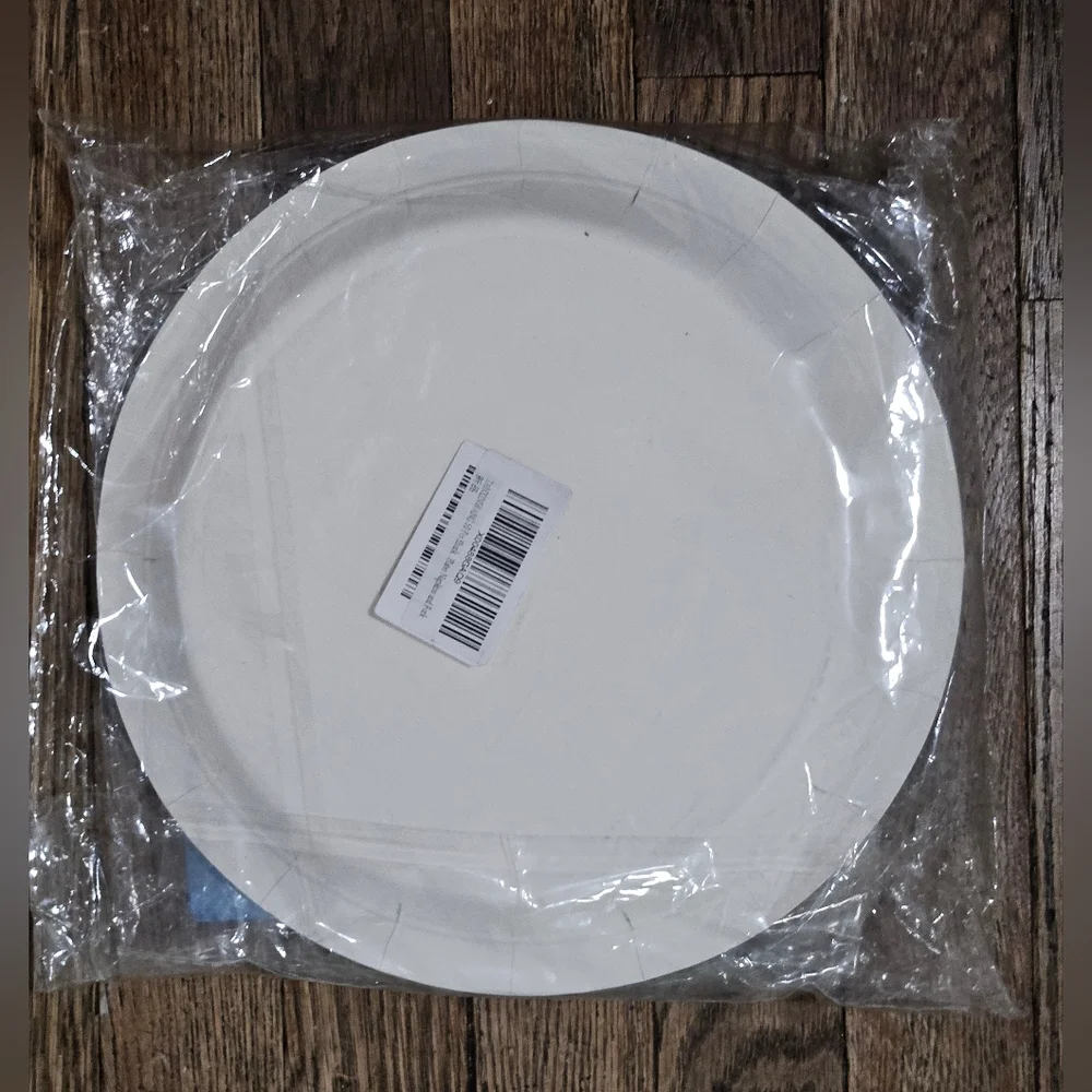 NIB Shark disposable table ware